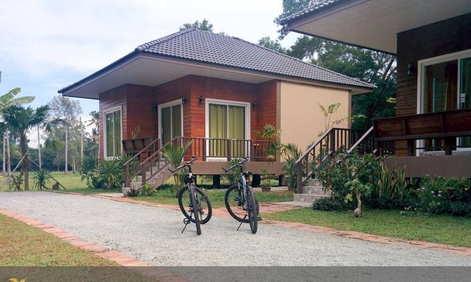 Mai Khao House | SeaShell Holiday Home few steps from MaiKhao Beach