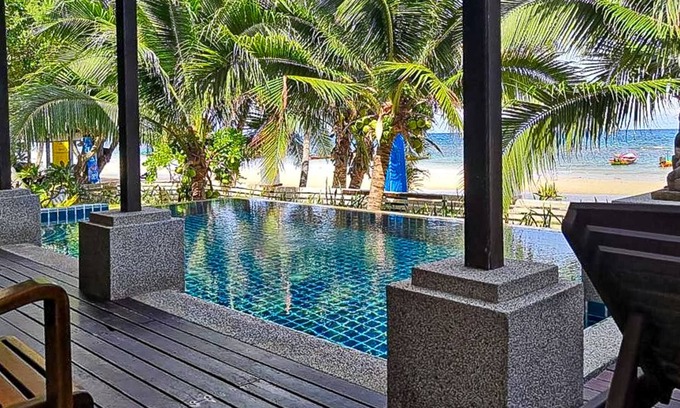 Koh Tao Hotel | Relaxing Getaway at Seashell Resort Koh Tao with Pool & Breakfast