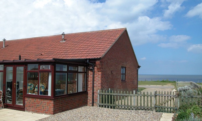 Walcott House | Seashells: One Bedroom Retreat with Kitchen and Breakfast