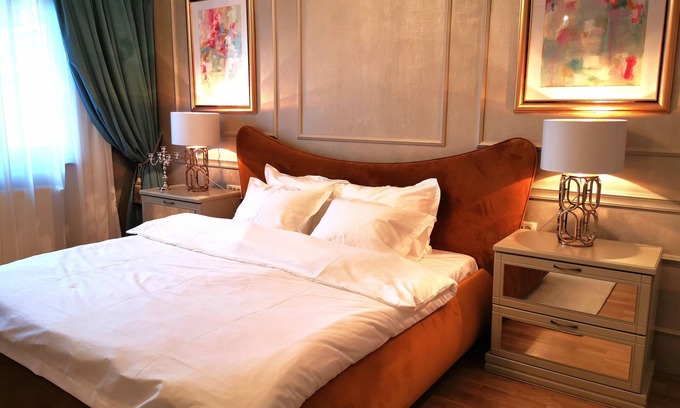 Constanta Apartment | Seaside Apartment Steps from the Beach for Neversea Festival