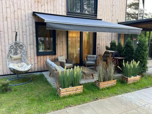 Engure Apartment | Oceanfront Albatross Home Resort: Family-Friendly Escape
