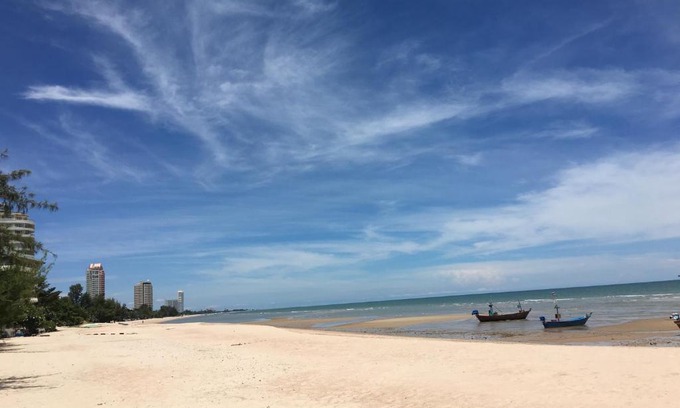 Cha-am Apartment | Oceanfront Seaside Apartment at Cha-Am - Rated 9.5/10