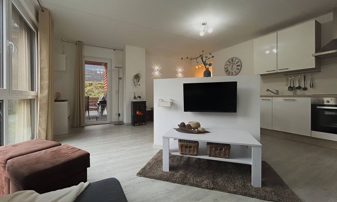 Rieden Apartment | Cozy Seaside Apartment with Spa and Lake Views