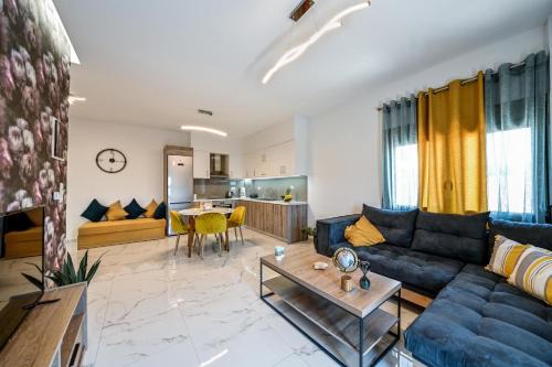 Agkisaras Apartment | Cozy Seaside Apartment 1 - Family-Friendly & Highly Rated