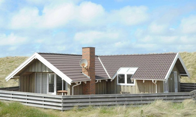 Houvig House | Cozy 6-Person Holiday Home with Ocean View in Ringkøbing