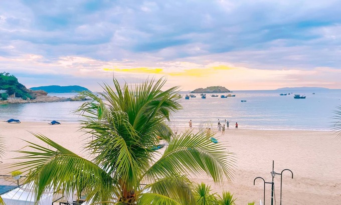 Quy Nhon Hotel | Elegant Seaside Boutique Resort Quy Nhon with Pool & Dining