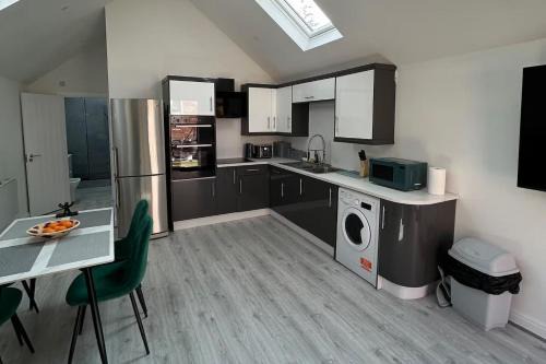 Birkdale House | Seaside Cottage Escape in Southport