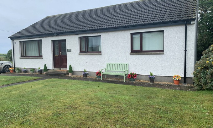 Campbeltown Cottage | Cozy Seaside Cottage with Ocean View in Southend Village