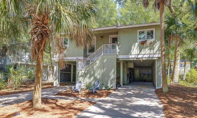 Twin Oaks House | "Seaside Cottage" Secluded cottage short walk to beach in Wild Dunes