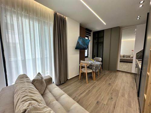 Golem Apartment | Seaside Escape Apartment 3