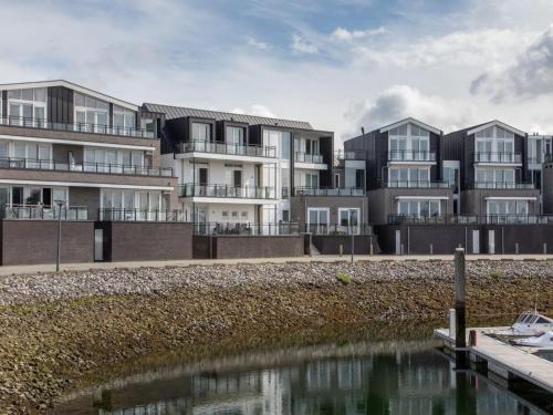 Sint-Annaland House | Elegant Apartment with Scenic Water Views for Families