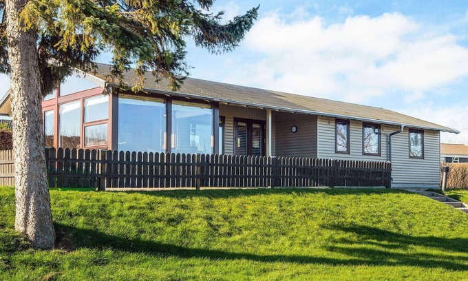 Juelsminde House | Perfect Family Holiday Home with Ocean View in Juelsminde