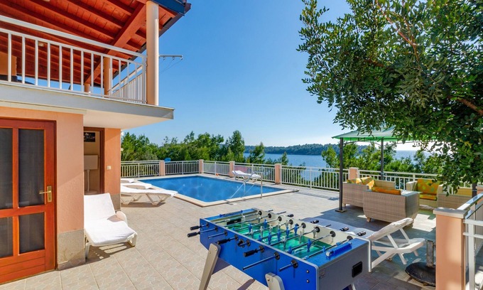 Blato House | Family-Friendly Seaside Retreat with Pool in Korčula