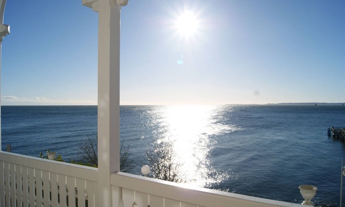 Sassnitz Apartment | Seaside Retreat with Spa and Family-Friendly Amenities