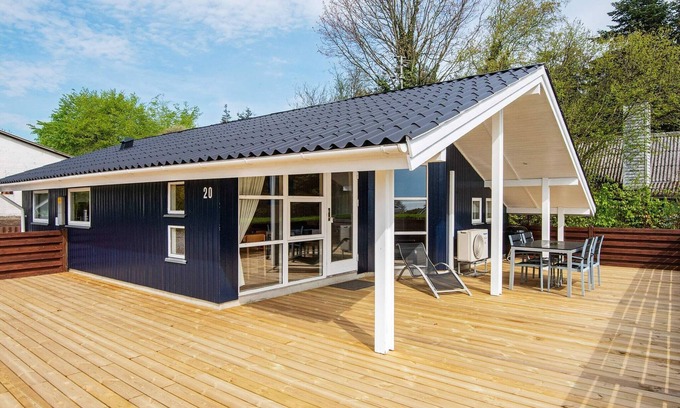 Bjert House | Family-Friendly 6-Person Holiday Home with Ocean View