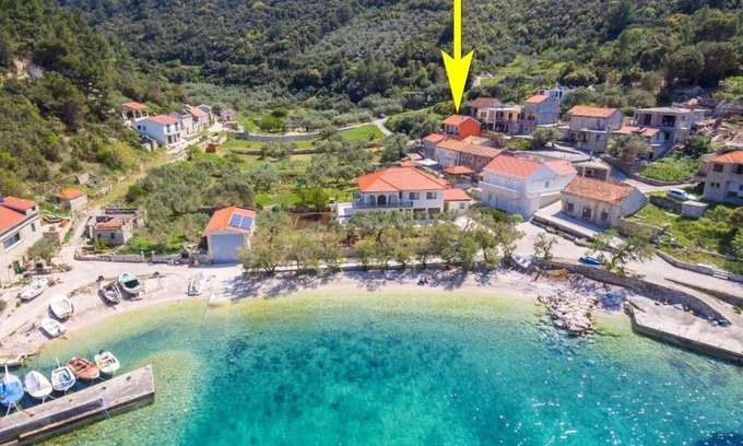 Babina House | Cozy Seaside Holiday Home at Cove Babina, Korčula