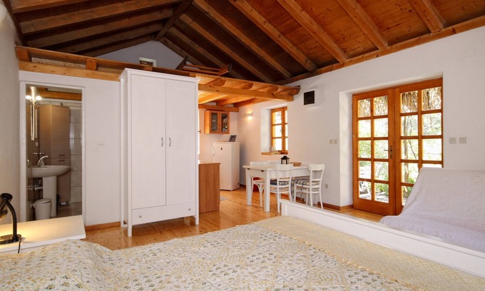 Jelsa House | Pet-Friendly Seaside House with Ocean View in Hvar