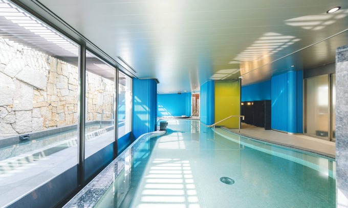 Tarumi Ward Hotel | Inviting Seaside Hotel Maiko Villa Kobe with Pool & Dining