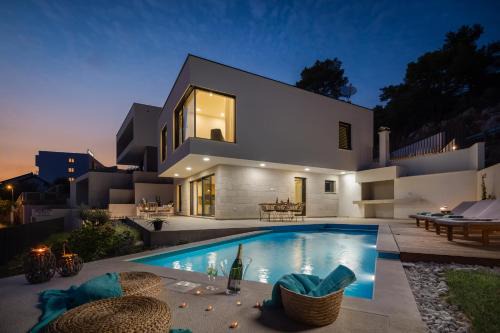 Gradac Villa | Elegant Seaside Villa with Pool in Zaostrog, Makarska
