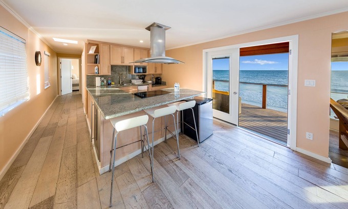 Malibu House | Family-Friendly Seaside Malibu Escape with Perfect Reviews