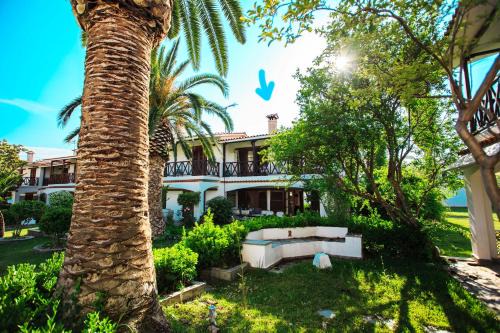 Kalyves Polygyrou House | Guest Rated 10/10: Seaside Mikiverna Cozyhome Retreat