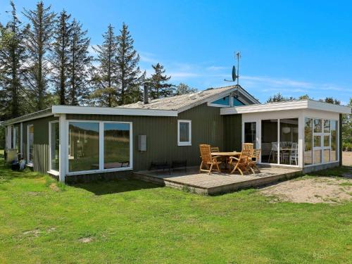 Hou House | Your Ideal Holiday Home for 10 in Hals with Pool