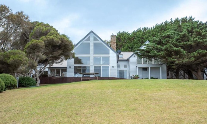Flinders House | Seaside Sanctuary