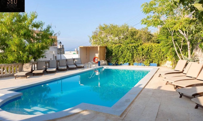 St. Paul's Bay Villa | Seaside Serenity – St. Paul’s Bay Villa with Pool