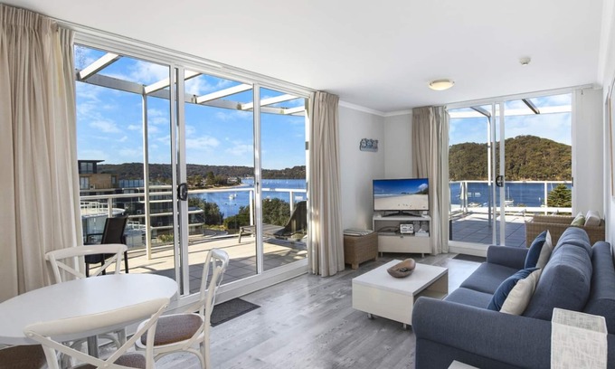 Ettalong Beach House | Experience Seaside Serenity at Ettalong Beach Resort