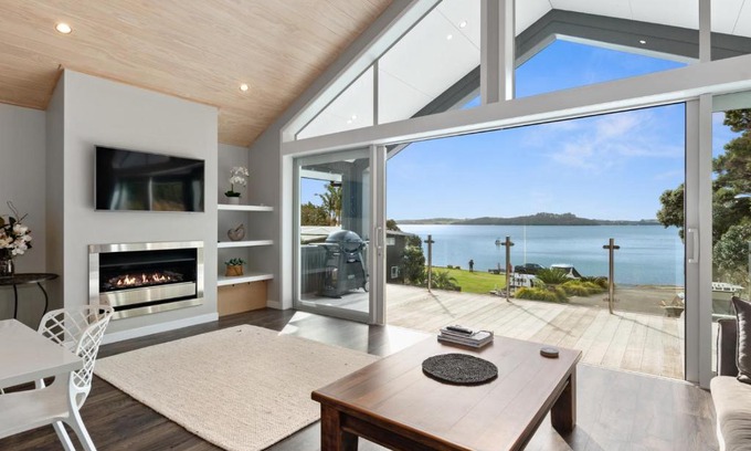 Kerikeri House | Tranquil Seaside Getaway - Kerikeri Holiday Home