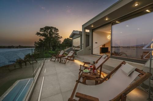 Preveza Apartment | Oceanfront Paradise: Seaside Serenity Suite in Preveza