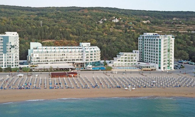Golden Sands Apartment | Ocean View Seaside Studio in Sables d'Or, Bulgaria