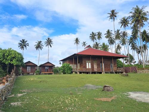 Simeulue House | Seaside Surf Lodges