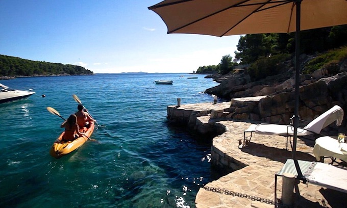 Milna (Brac) Villa | Seaside Villa: Guest Rated 9.8 with Ocean Views & Boat Mooring