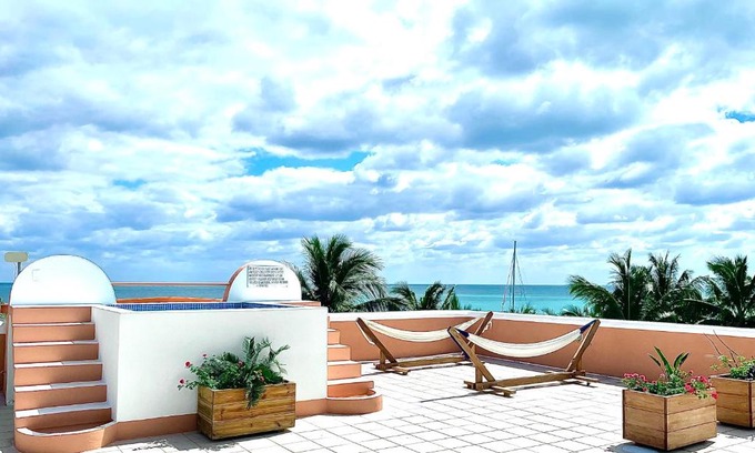 Caye Caulker Villa | Experience Seaside Villas: Oceanfront Bliss Awaits