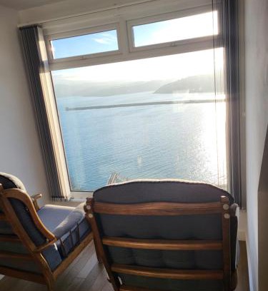 Goodwick Apartment | Oceanfront Pet-Friendly Comfort at Seasidesteps
