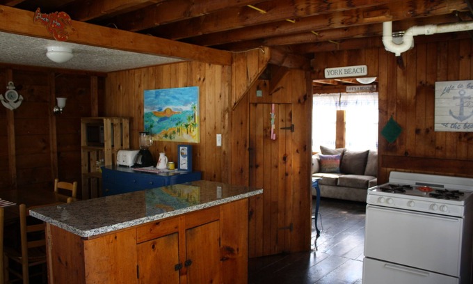 York Beach Cottage | Impeccable 4 Bedroom Cottage at Long Sands Beach