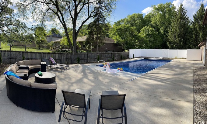 Acton House | Seasonal Pool and Indoor Spa Paradise
