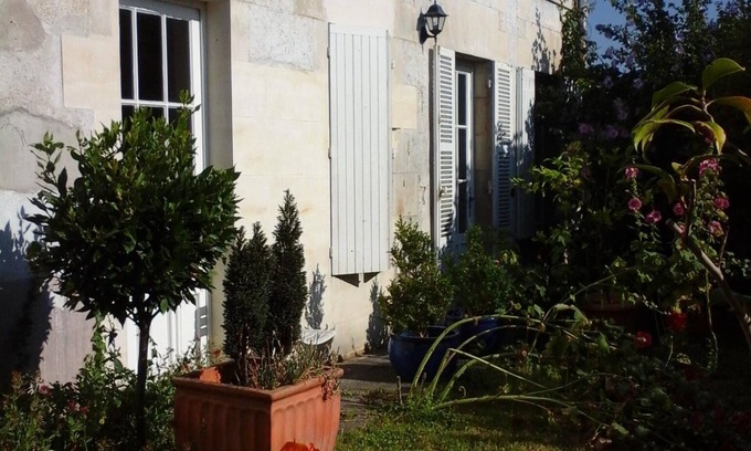 Jonzac House | Top-Rated Seasonal Rental in Jonzac with Pool & Breakfast