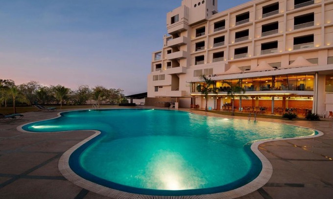 Rajkot Hotel | Discover Seasons Rajkot: 5-Star Elegance with Ocean Views