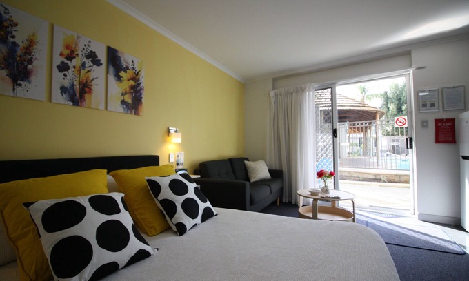 Mandurah Apartment | Oceanfront Seastar Studio in Mandurah – Perfect for Families!