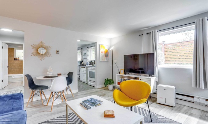 Old Ballard Apartment | Seattle Garden Apartment: Steps from Water & Family-Friendly
