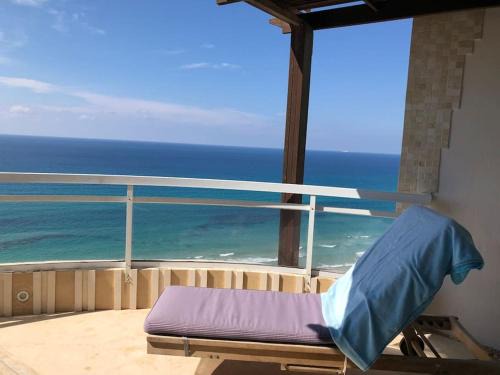 Netanya Apartment | Oceanfront 4BR Penthouse with Private Beach Access