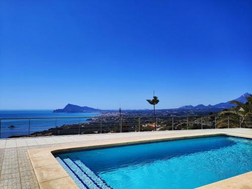 Altea la Vella Villa | Seaview Villa: 6BR Retreat with Private Pool & Family-Friendly