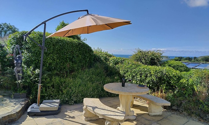Dinas Cross Cottage | Pet-Friendly Seaview at Merton Hall, Dinas Cross Retreat