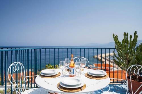Cala Gonone Apartment | Pet-Friendly Seaview House with Oceanfront Views