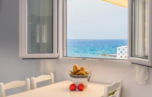 Mandrakia House | Oceanfront Escape at Seaview House Mandrakia - Rated 9.6