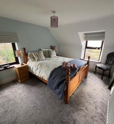 Cahirciveen House | Unforgettable Seaview House Reenard South with Private Beach