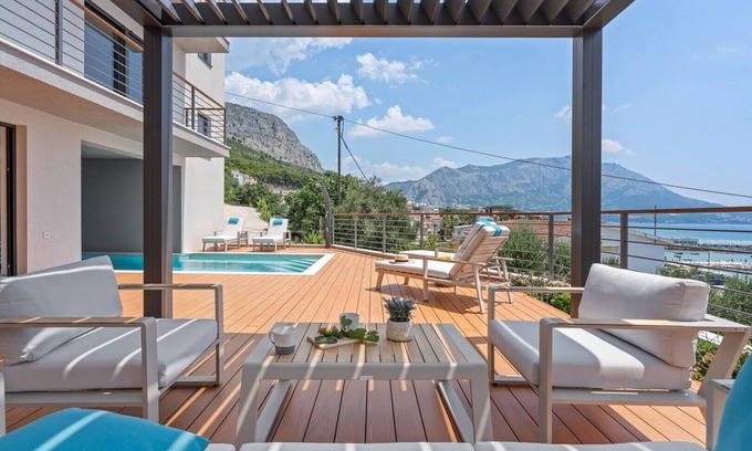 Duce Villa | Discover the Seaview Villa Calma with Jacuzzi & Ocean Views