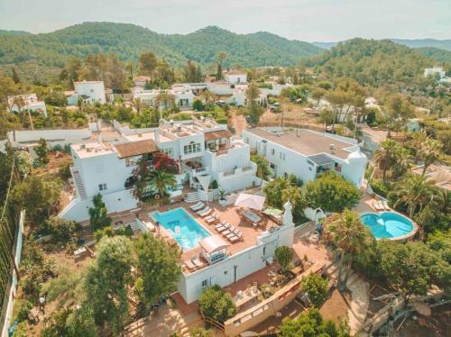 Sant Antoni de Portmany Villa | Idyllic Seaview Villa with Pool and Pet-Friendly Options